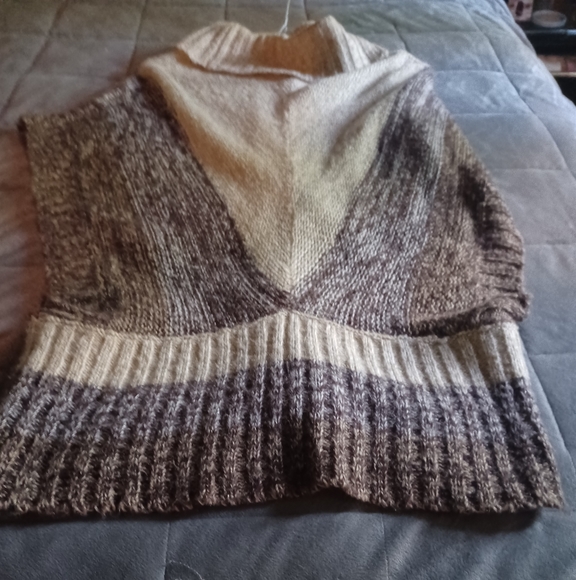 Dots - Picture 4 of 5